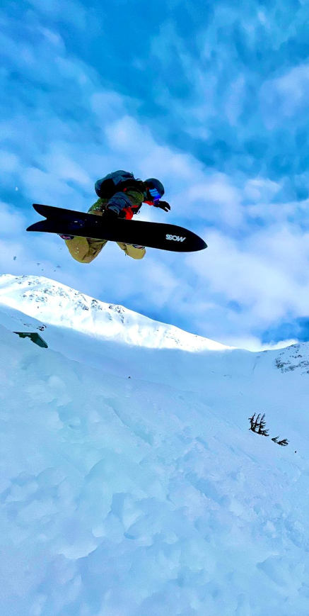 Fred Pompermayer - Photographer and Videomaker Snowboarding Mount Alyeska